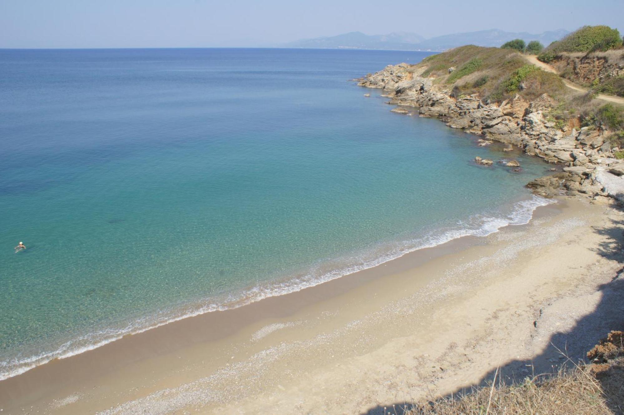 Dionisos Hotel ミティカス エクステリア 写真