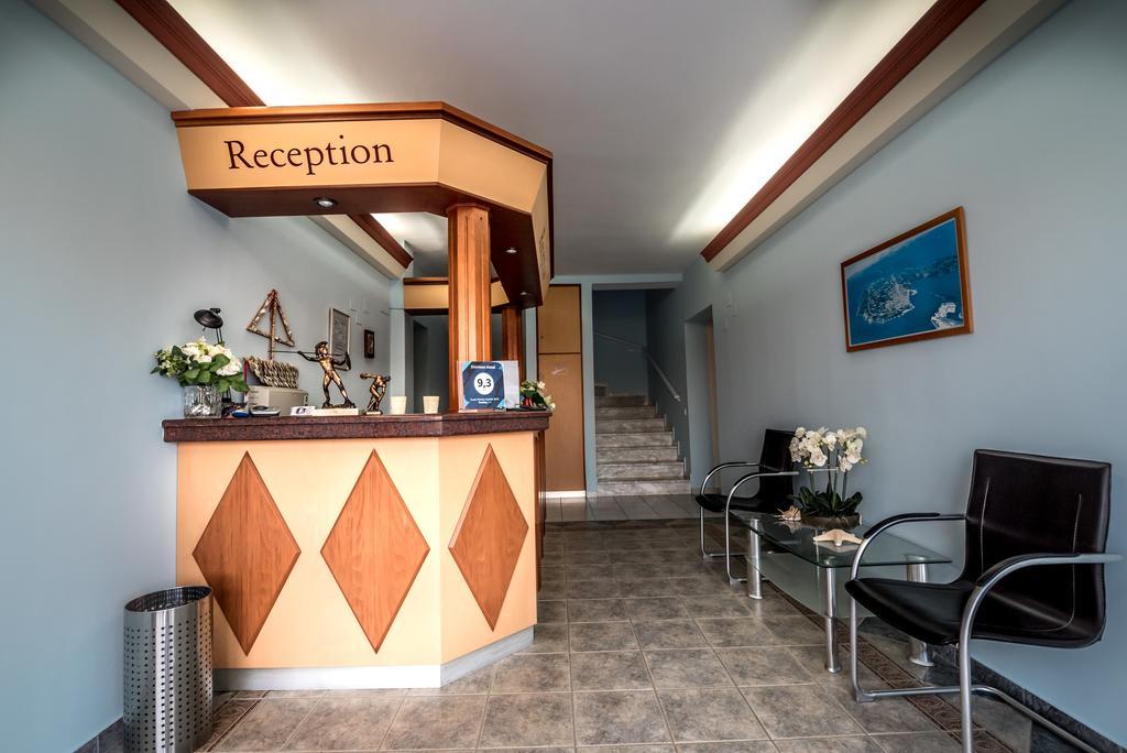 Dionisos Hotel ミティカス エクステリア 写真