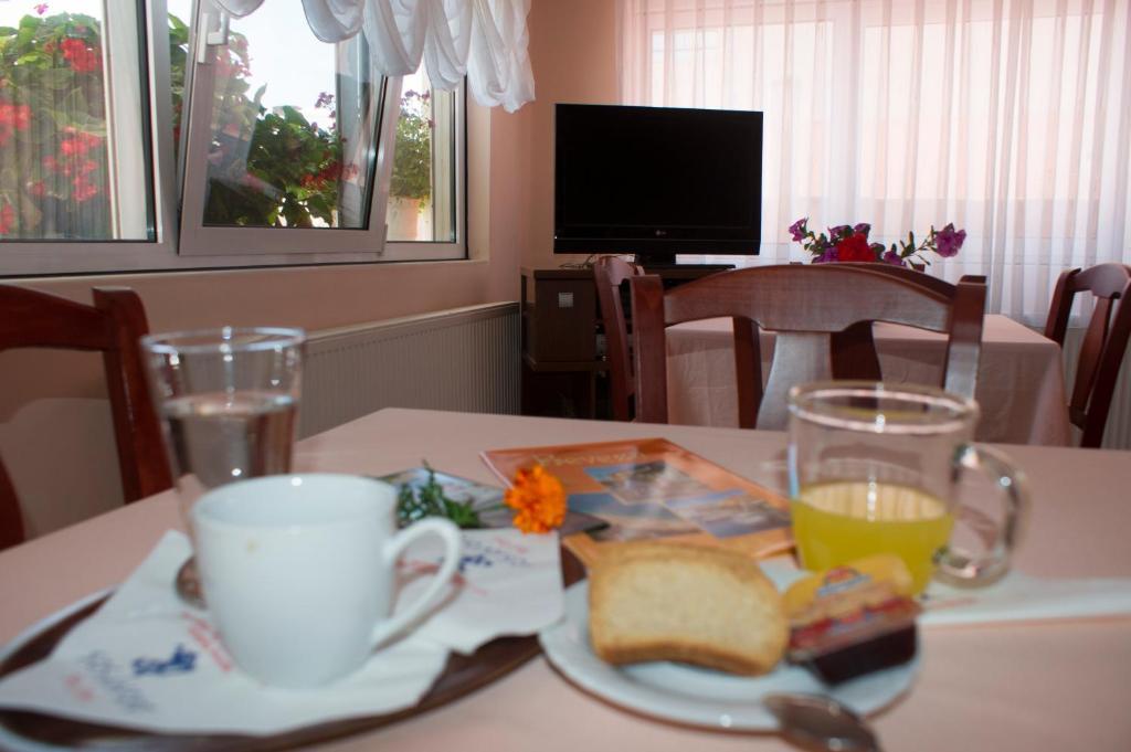 Dionisos Hotel ミティカス エクステリア 写真